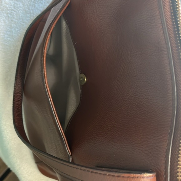 Fossil leather handbag purse, preowned like New! - Picture 10 of 13